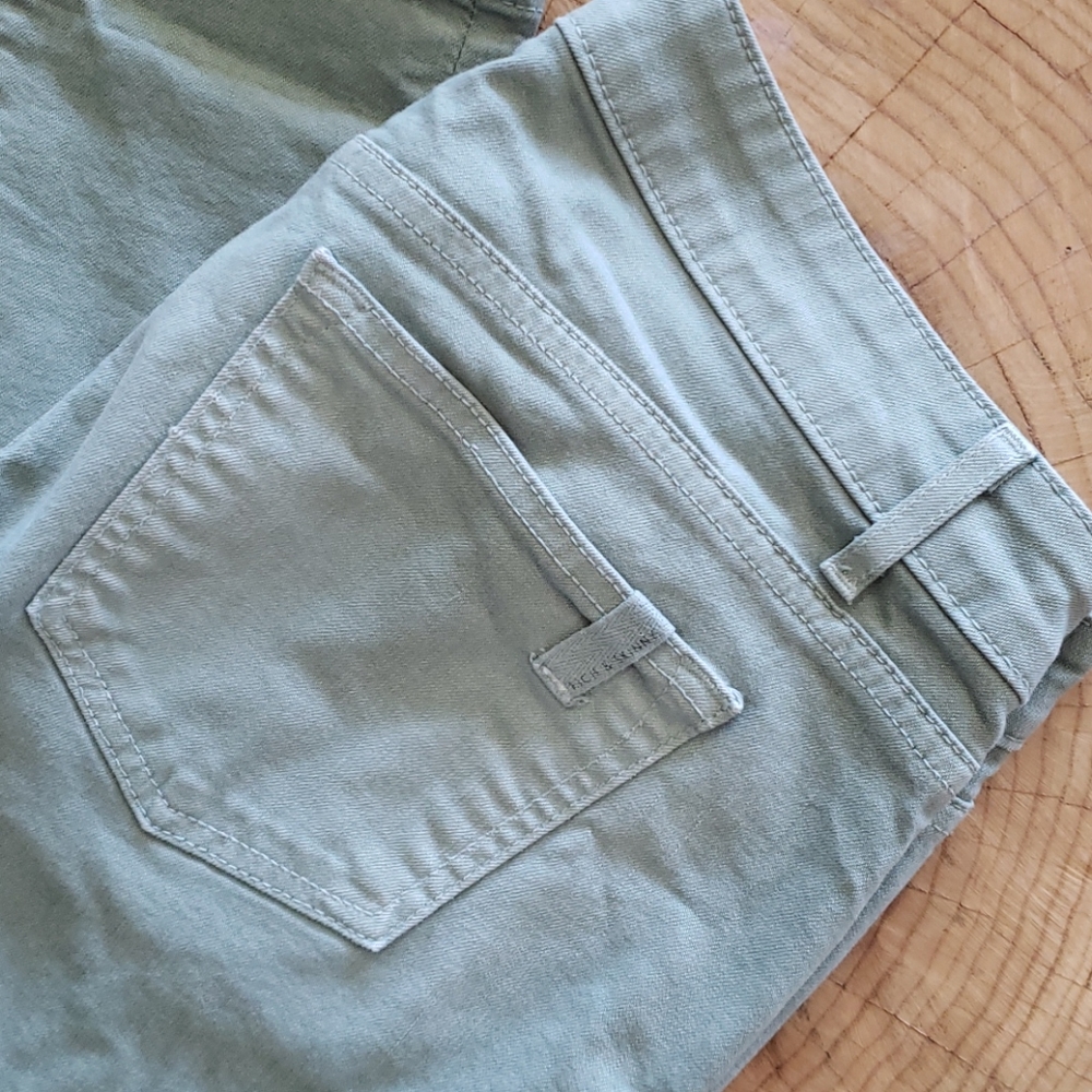 RICH & SKINNY  capris jean
